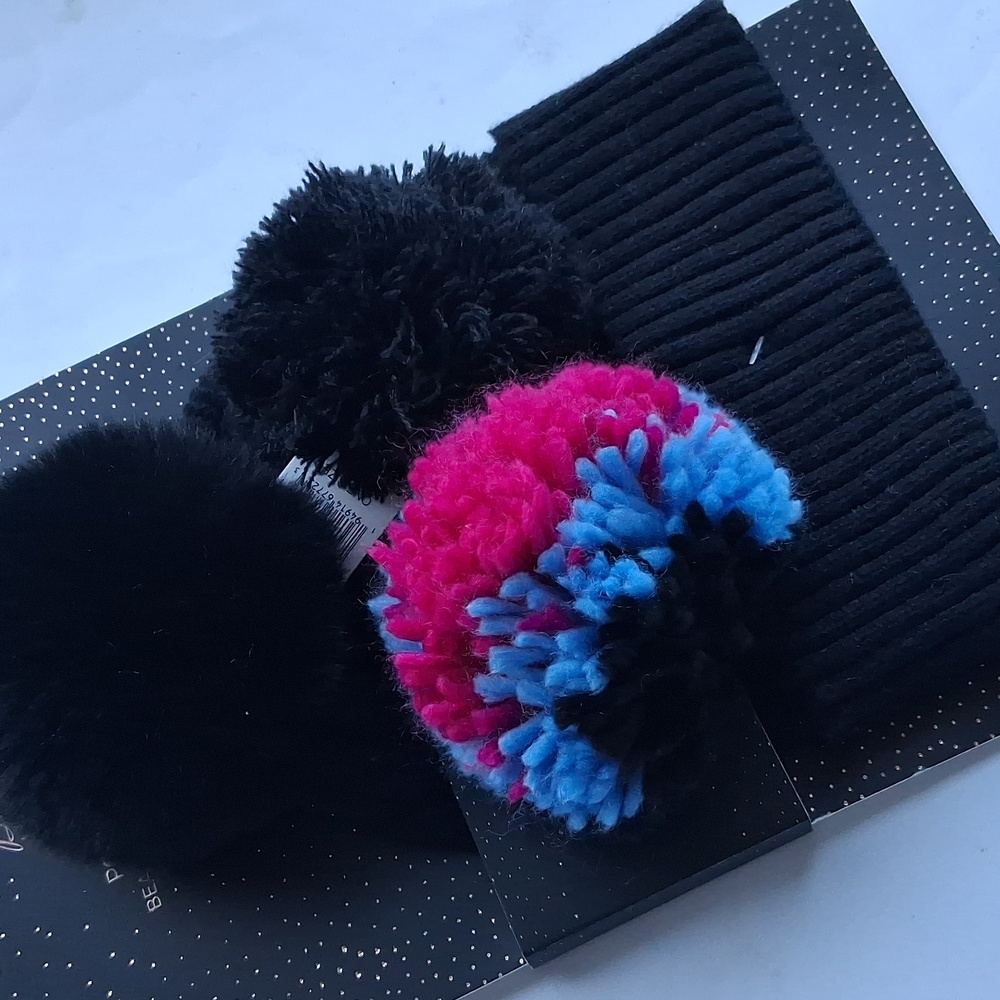 Pom pom of the day Knit Beanie - Black Hat with 3 Faux Fur Poms, NWT